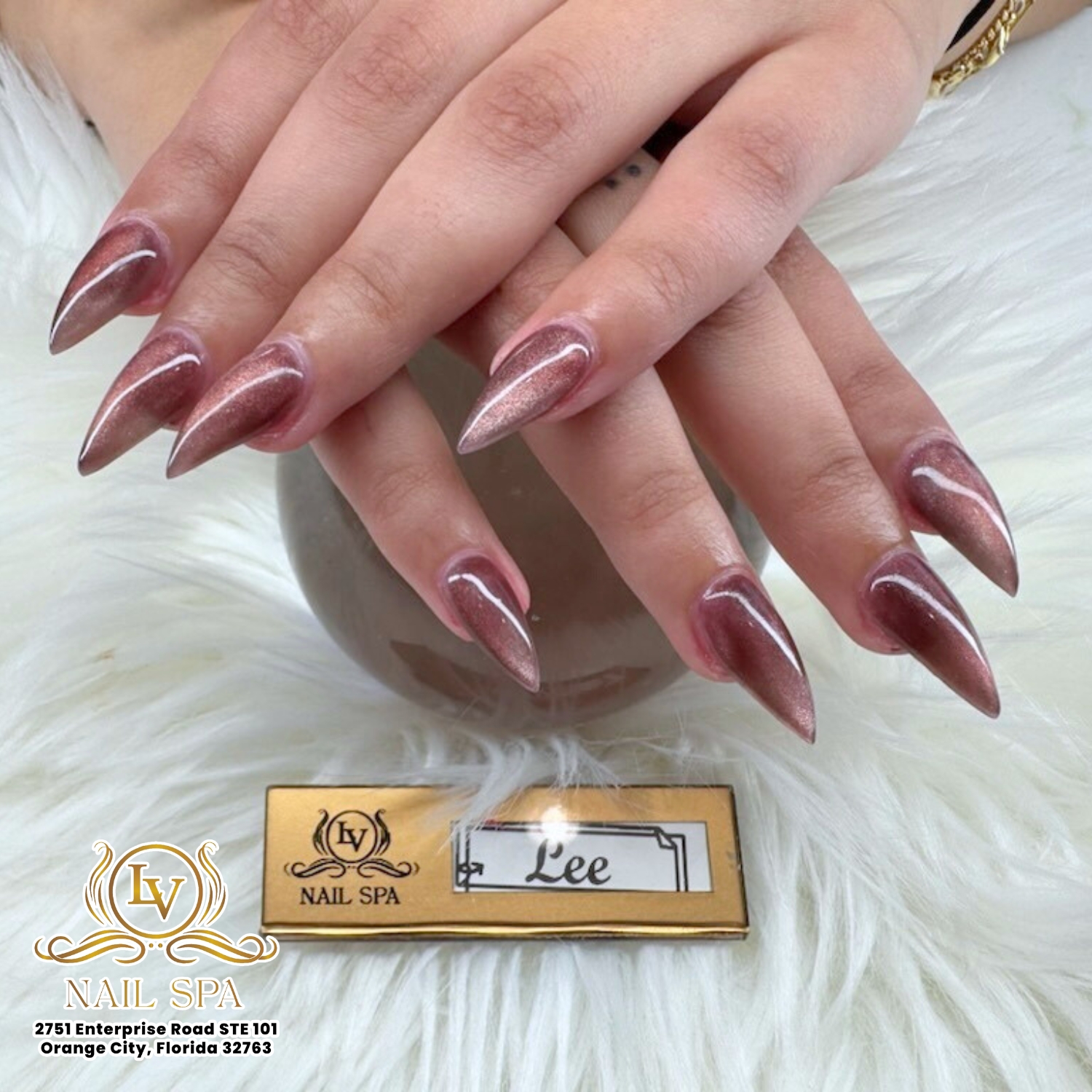 The new year brings new opportunities. Make sure you step into them feeling confident from head to fingertips.